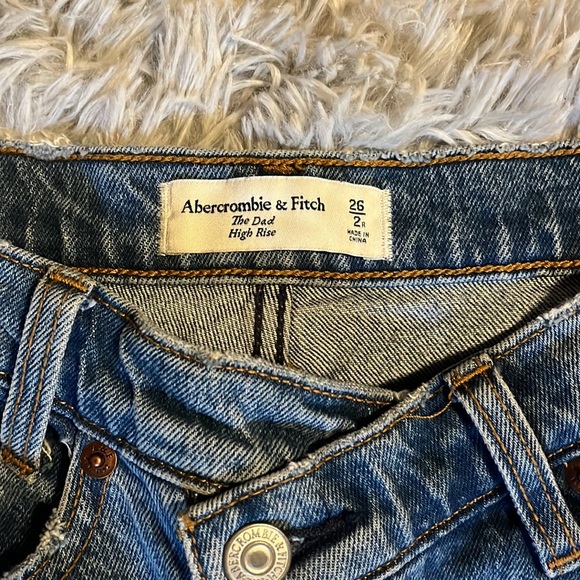 Abercrombie and Fitch Jeans “The Dad High Rise”  size 26 regular in light blue - Picture 2 of 4